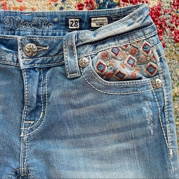 Miss Me Signature Distressed Skinny Jeans - Picture 5 of 14